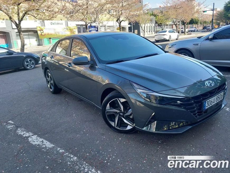 Hyundai AVANTE — фото 1