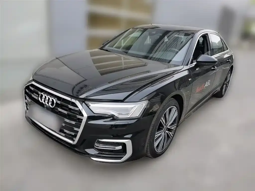 Audi A6L — фото 1