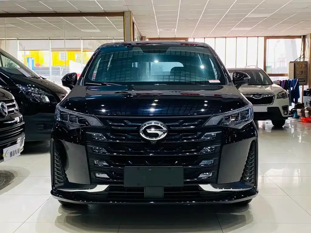 GAC Motor Trumpchi M6 — фото 10