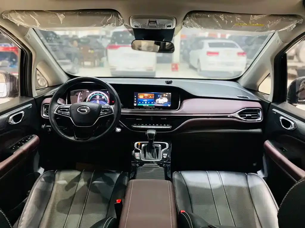 GAC Motor Trumpchi M6 — фото 8