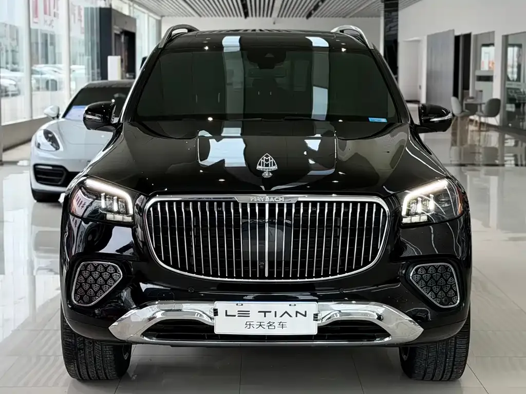 Mercedes-Benz GLS — фото 6
