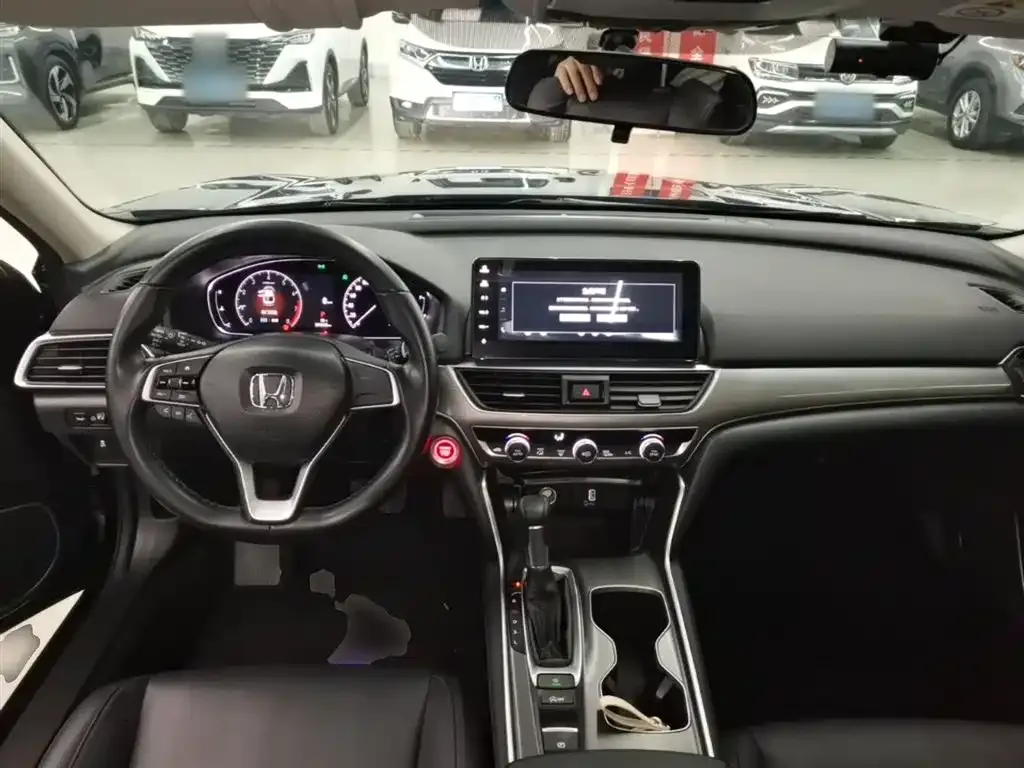 Honda Accord — фото 5