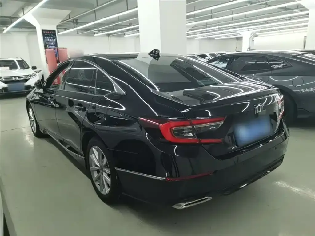 Honda Accord — фото 4