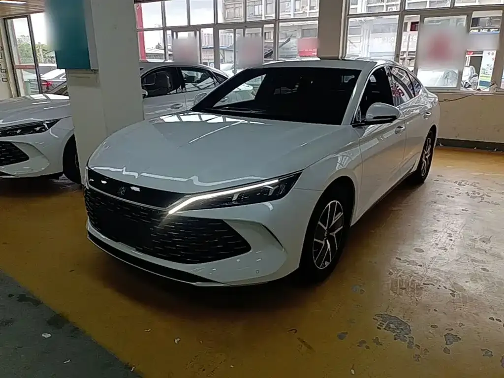 BYD Qin L — фото 7
