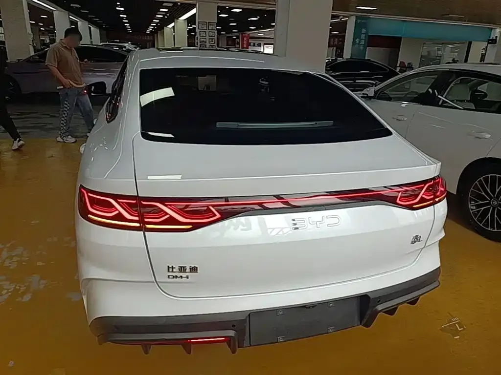 BYD Qin L — фото 3