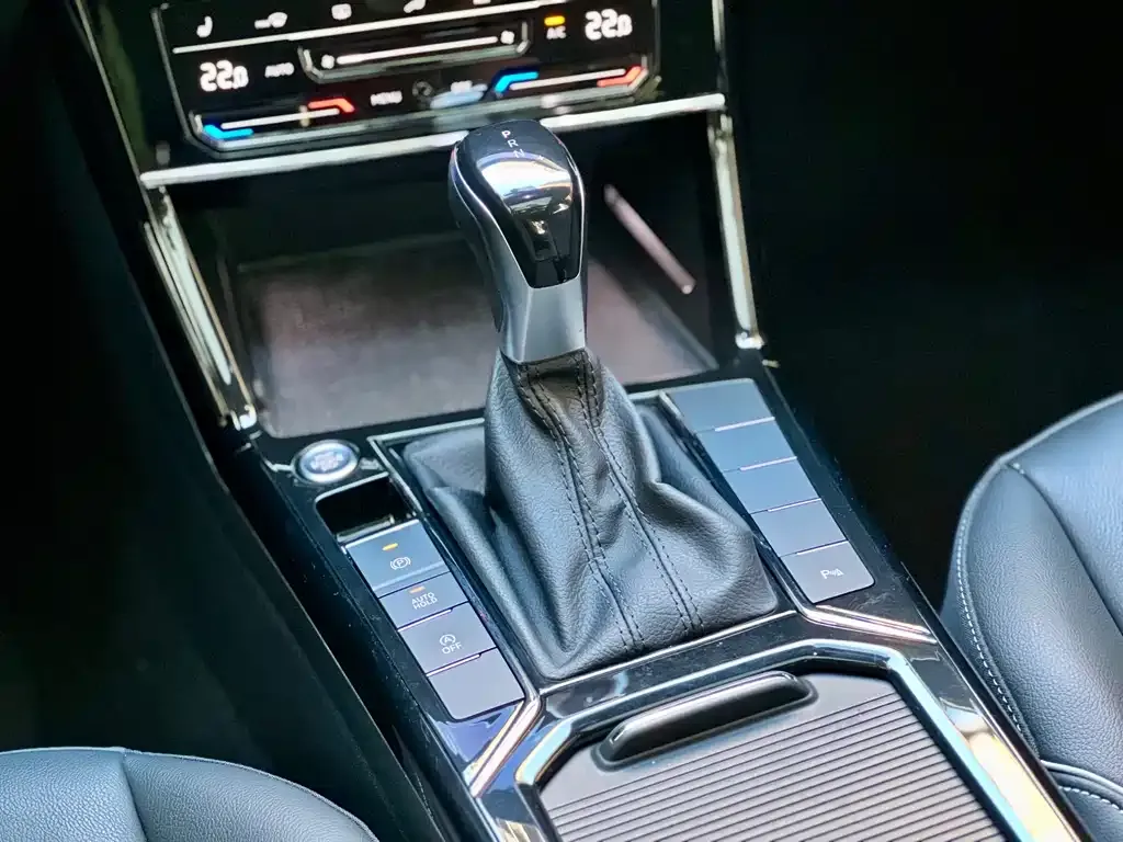 Volkswagen Passat — фото 5