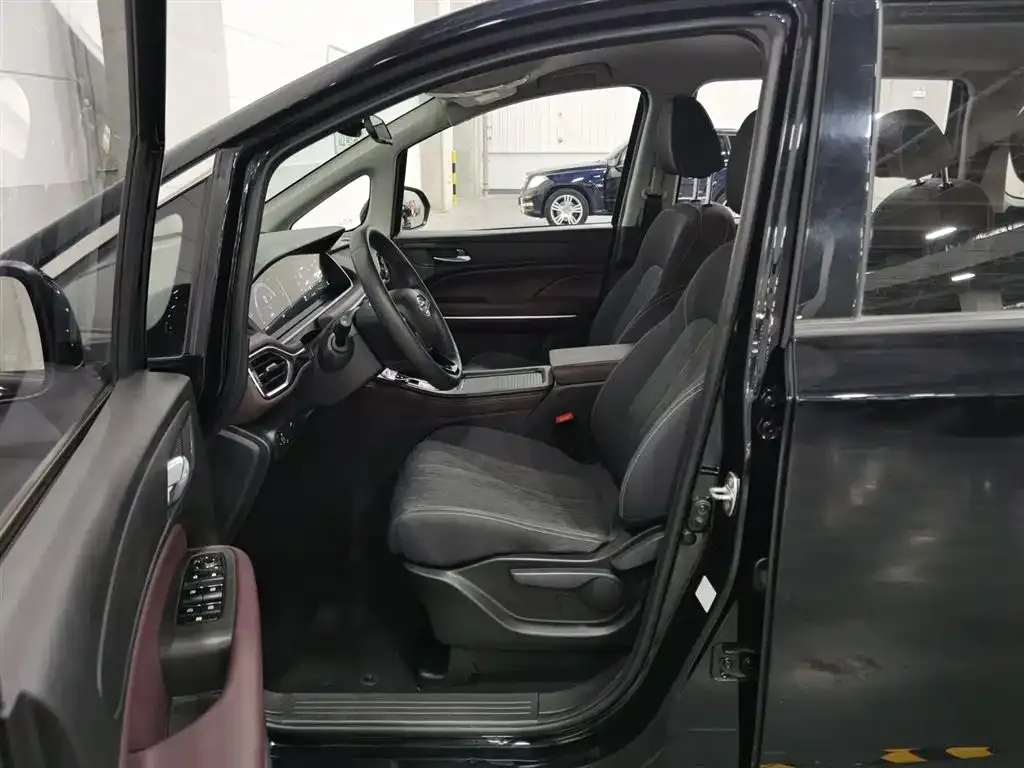 GAC Motor Trumpchi M6 2023 из CN, фото 10
