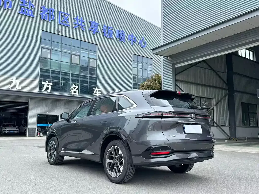 Changan CS75PLUS — фото 8