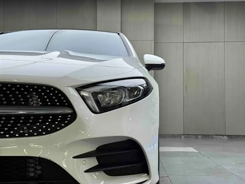 Mercedes-Benz A-Class — фото 6