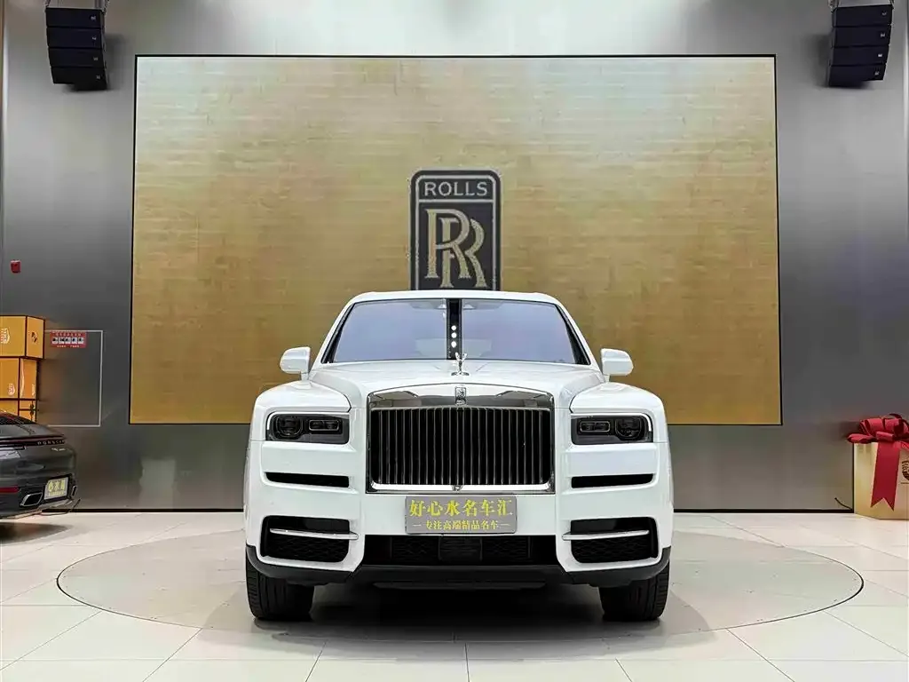 Rolls-Royce Cullinan — фото 5