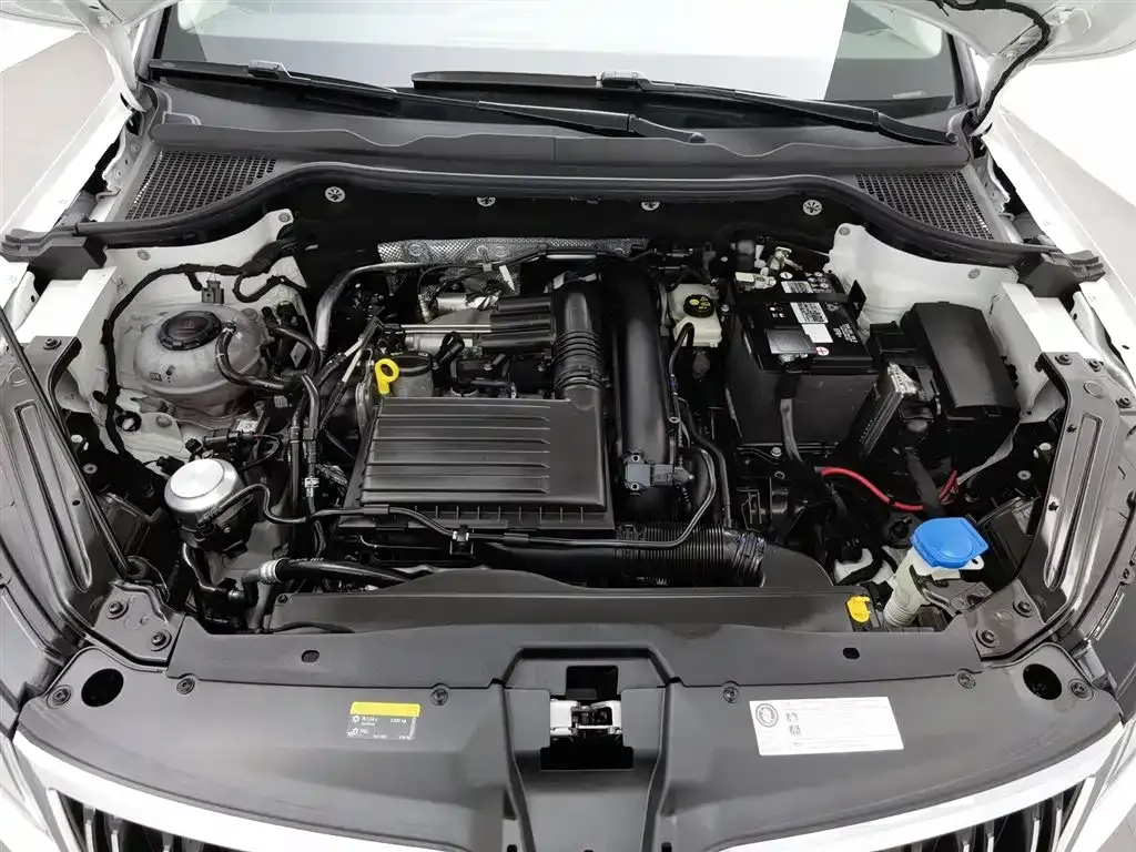 Skoda Karoq 2024 из CN, фото 3