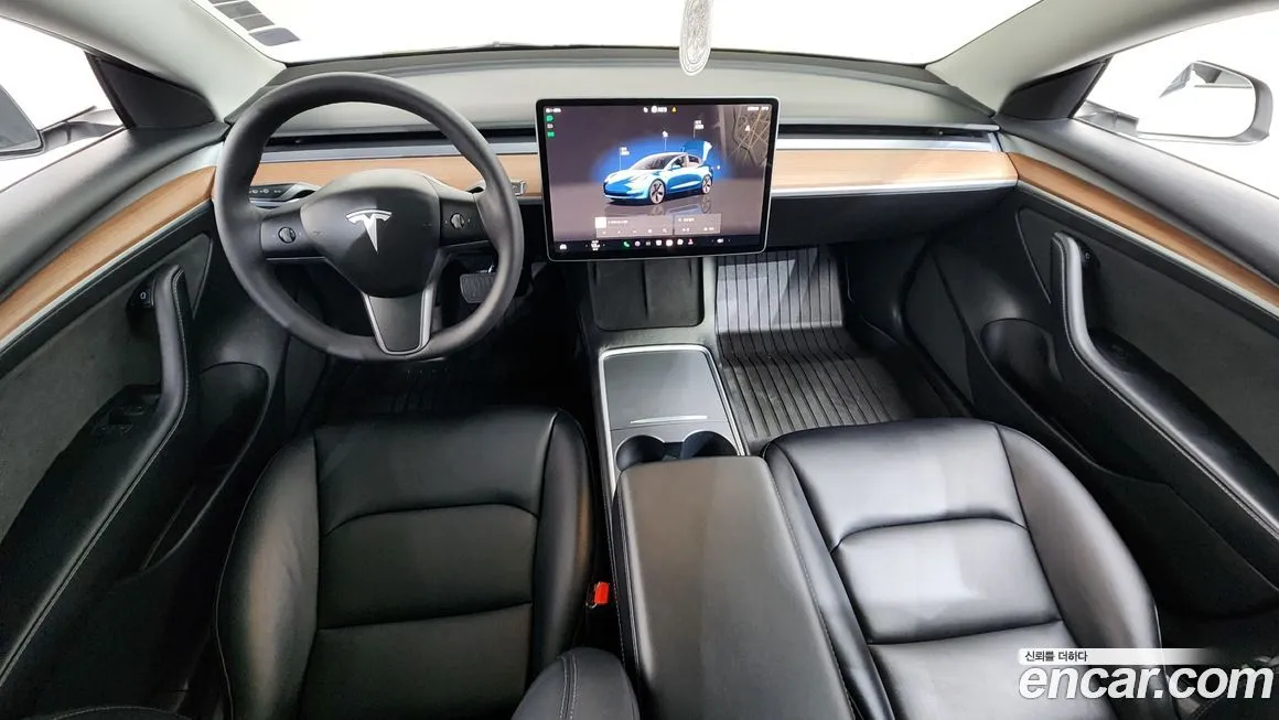 Tesla Model 3 — фото 7