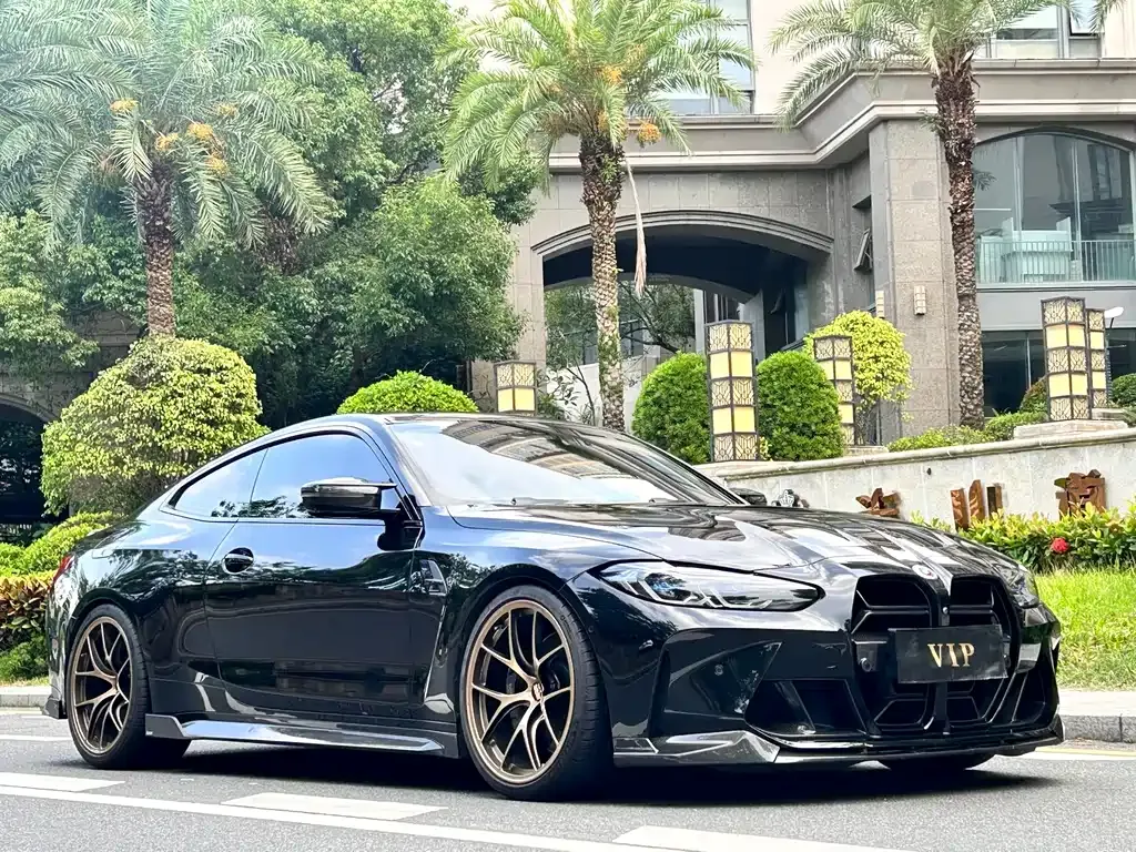 BMW M4 — фото 10