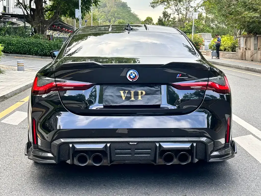 BMW M4 — фото 9