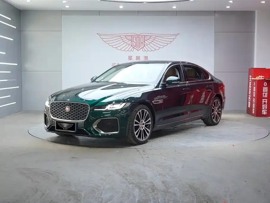 Jaguar XFL — фото 1