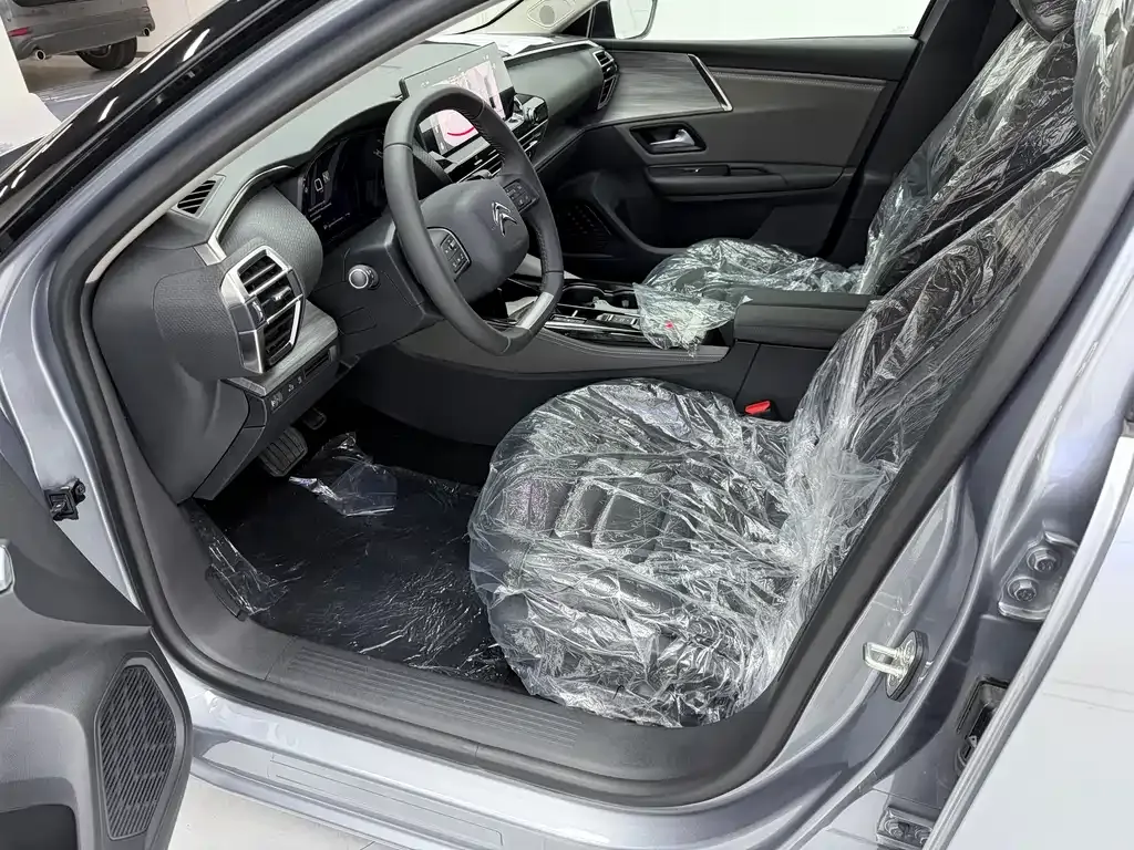 Citroen C5 X 2026 из CN, фото 9