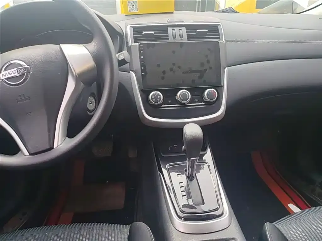 Nissan Tiida 2024 из CN, фото 2
