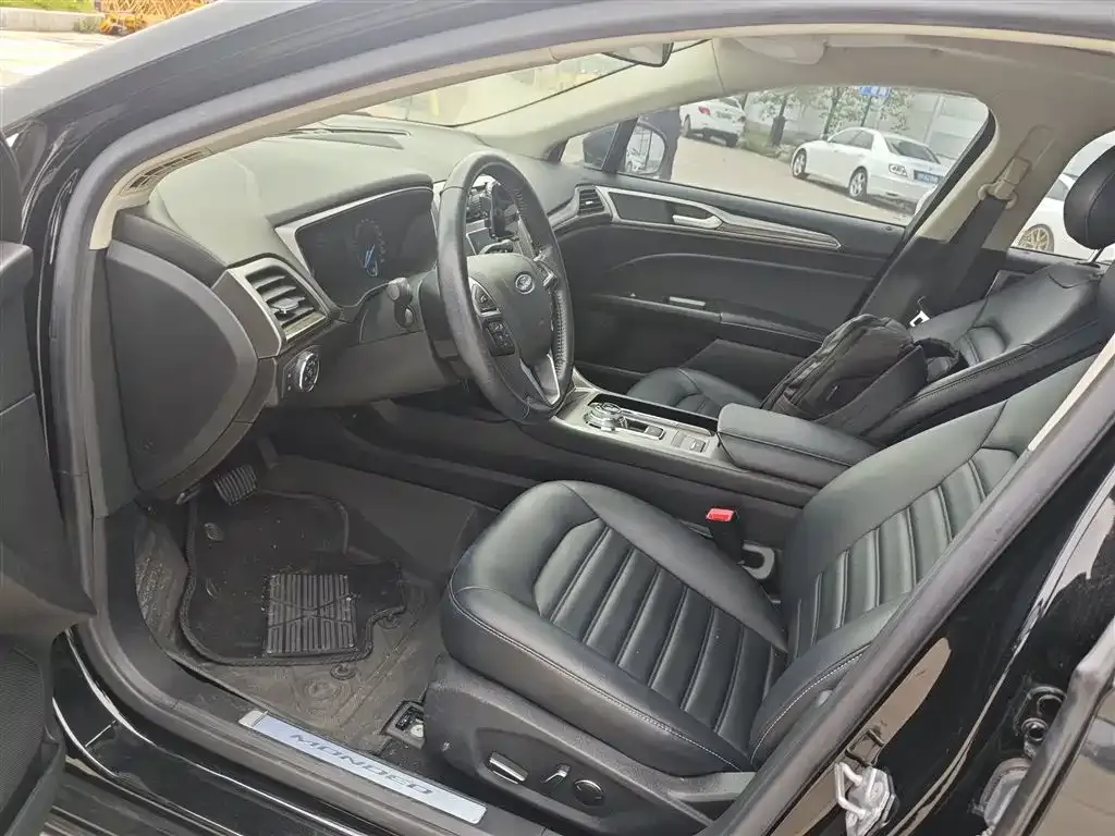Ford Mondeo 2021 из CN, фото 6