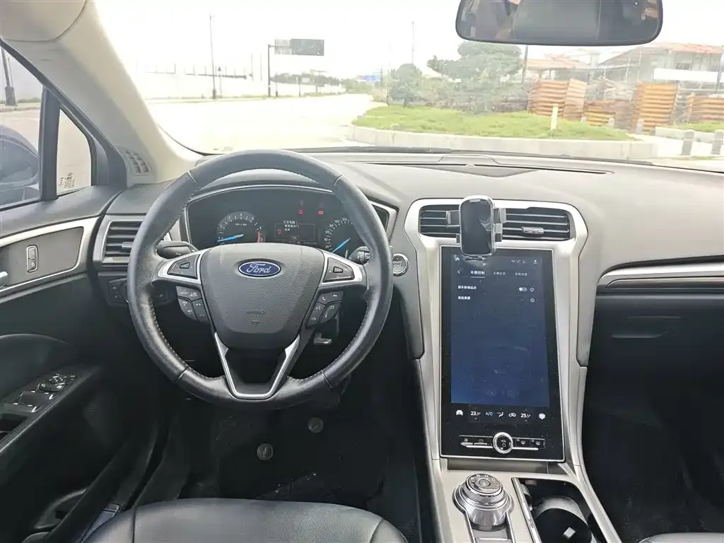Ford Mondeo 2021 из CN, фото 3