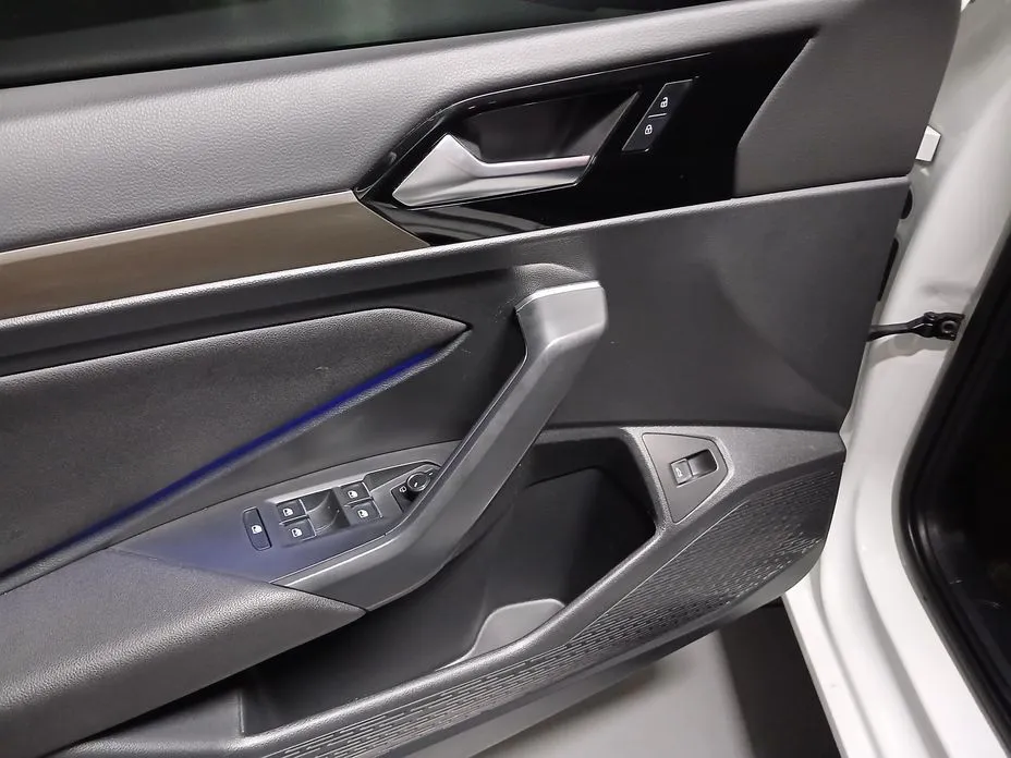 Volkswagen Jetta 2021 из KR, фото 4