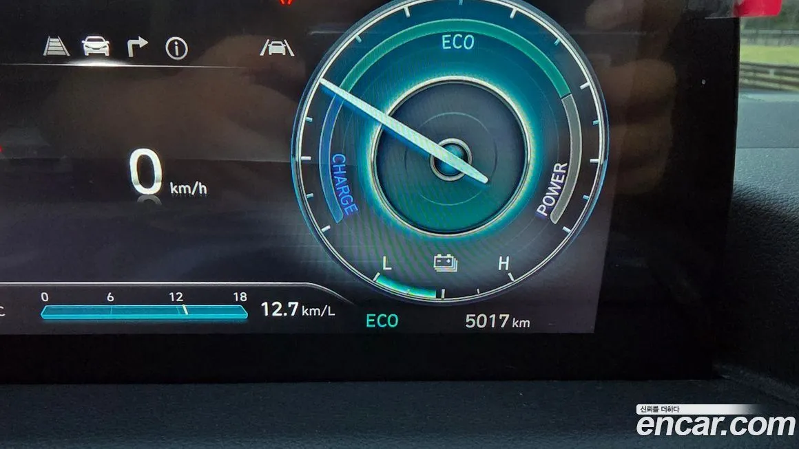 Hyundai Staria 2025 из KR, фото 3