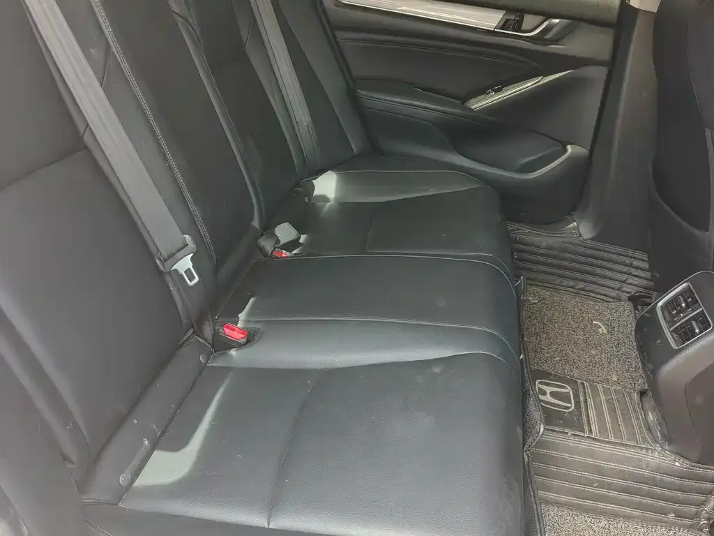 Honda Accord — фото 2