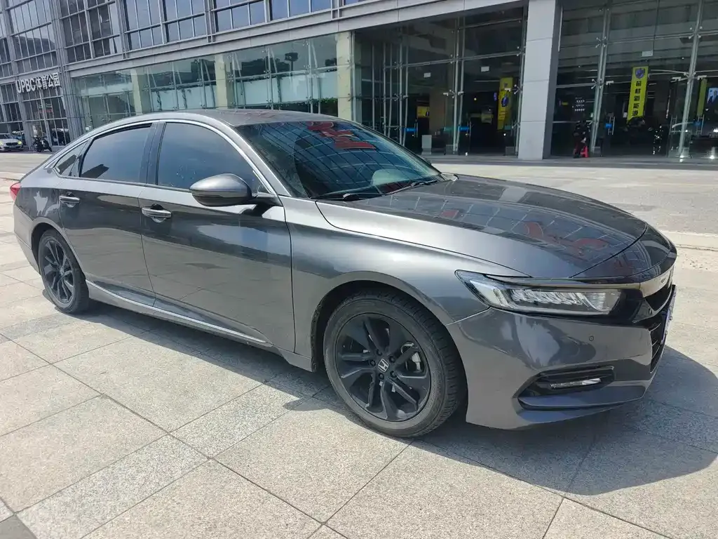 Honda Accord — фото 4