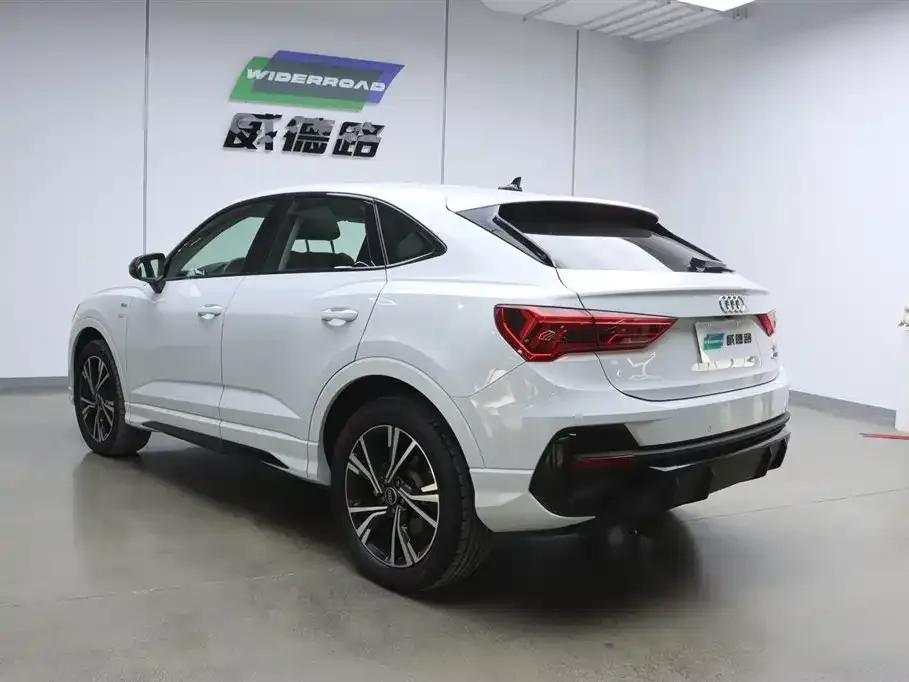 Audi Q3 Sportback — фото 4