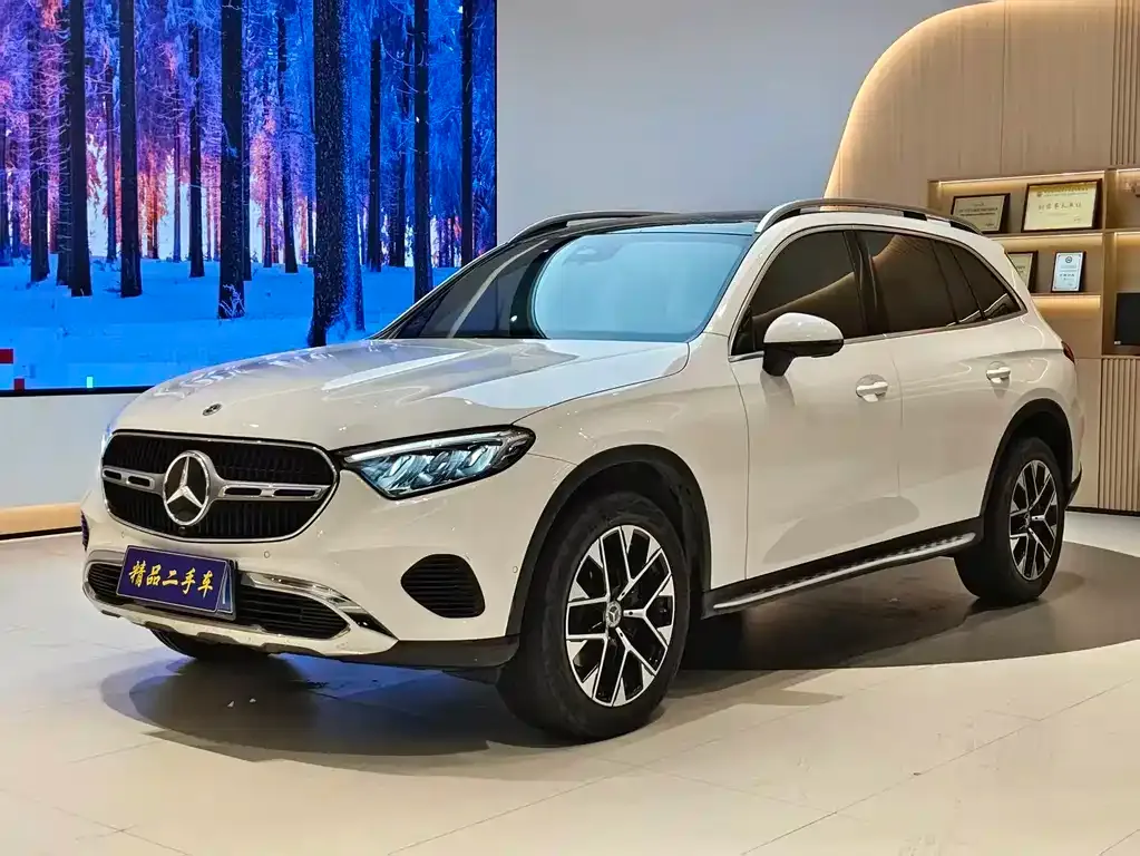 Mercedes-Benz GLC — фото 1