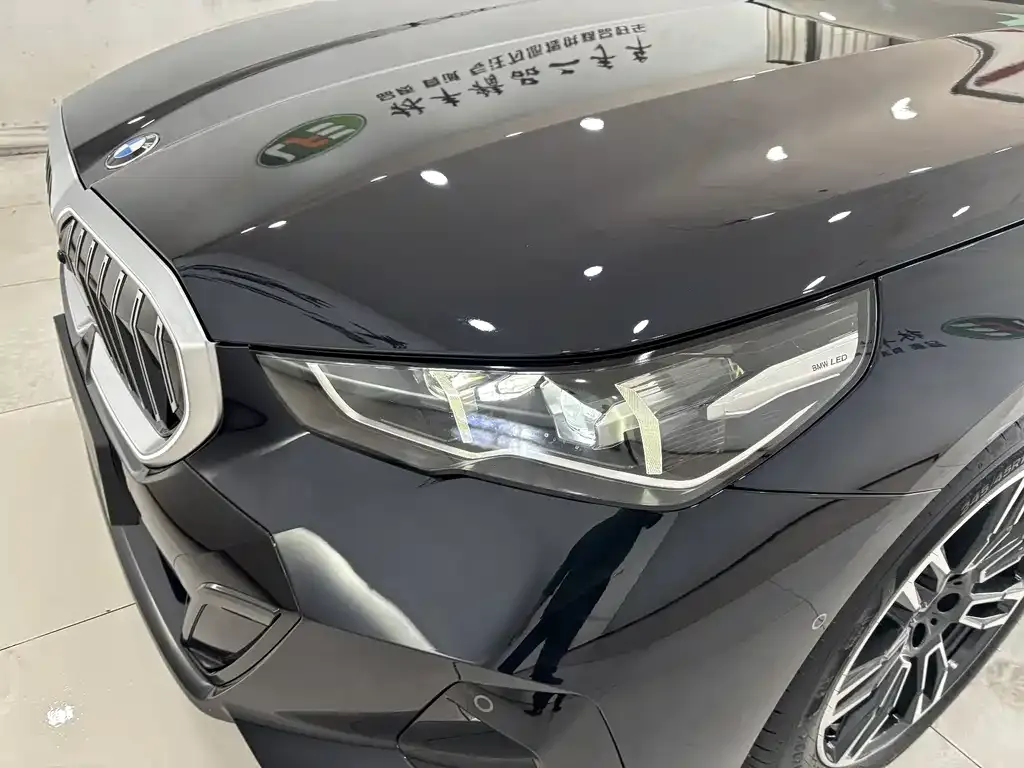 BMW 5 Series — фото 4