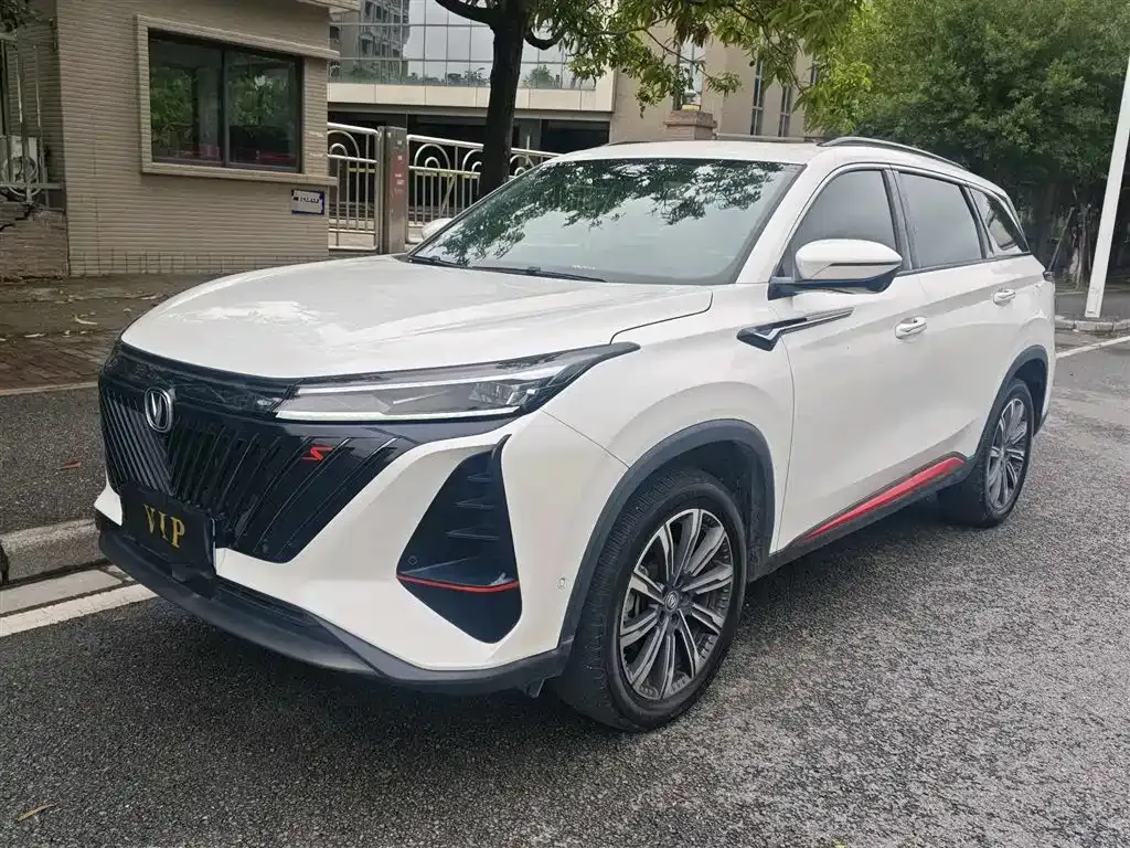 Changan CS75PLUS — фото 1