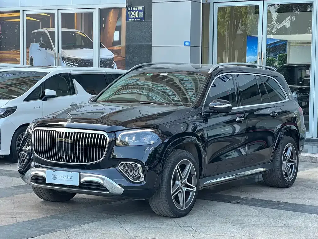 Mercedes-Benz GLS — фото 1