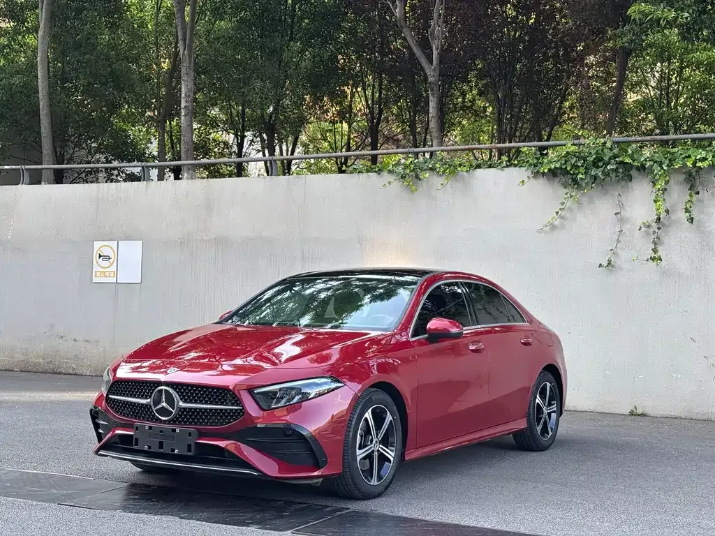 Mercedes-Benz A-Class — фото 1