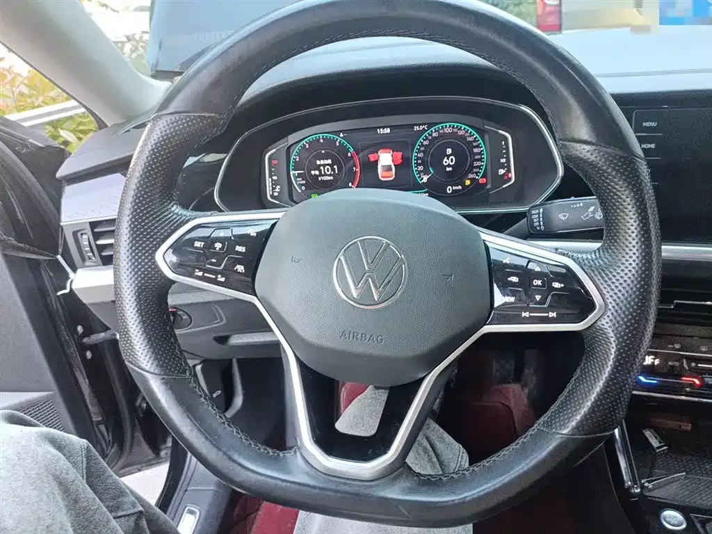 Volkswagen Passat — фото 4