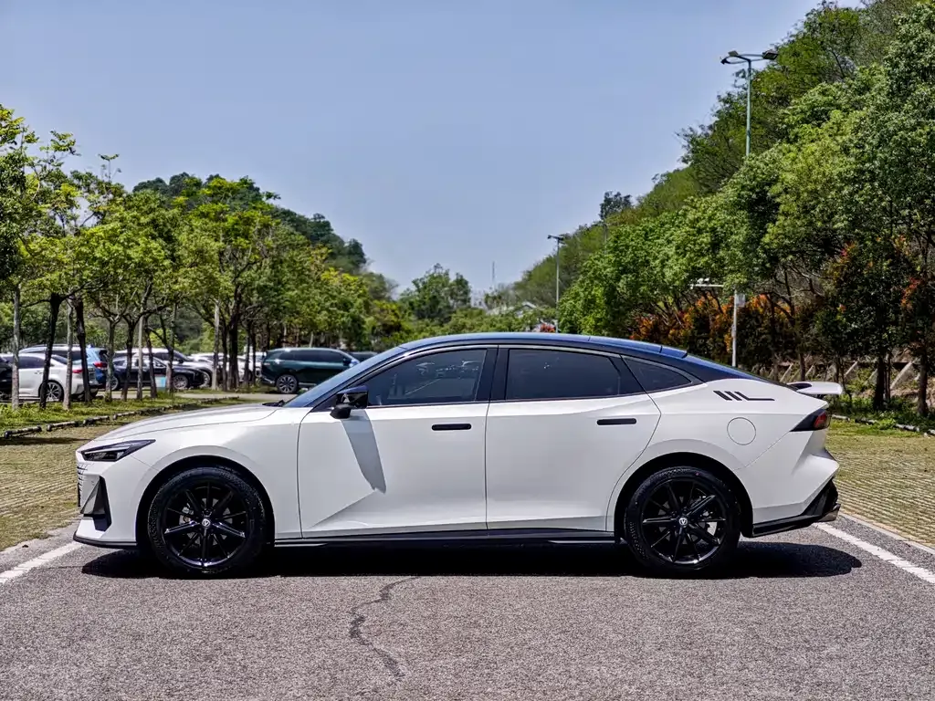 Changan UNI-V 2024 из CN, фото 10