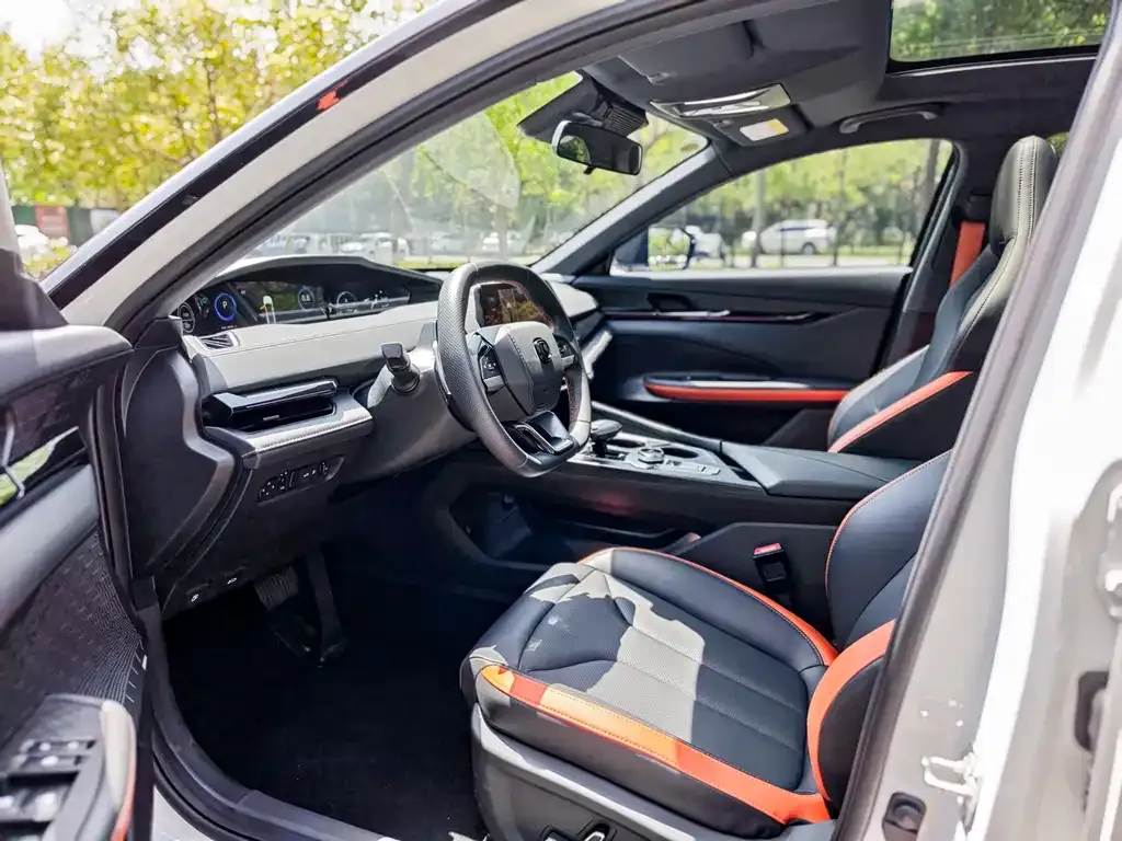 Changan UNI-V 2024 из CN, фото 6