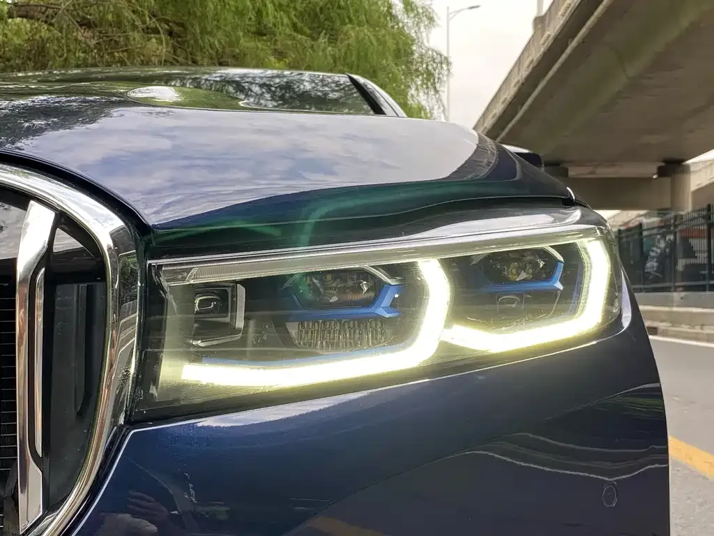 BMW 7 Series 2022 из CN, фото 2