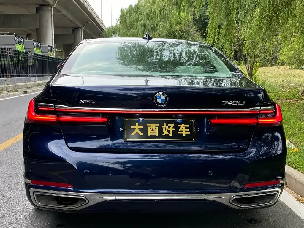 BMW 7 Series 2022 из CN, фото 3