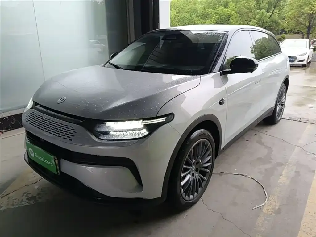 Leapmotor C11