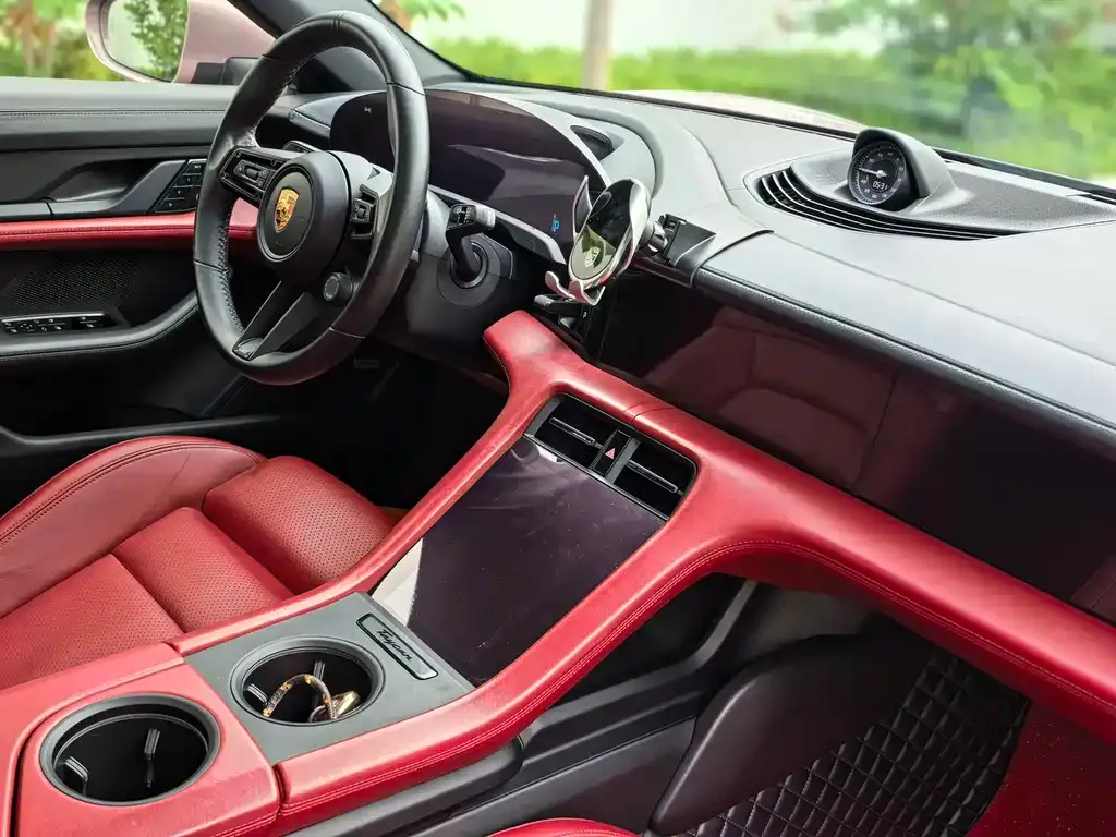 Porsche Taycan 2021 из CN, фото 4