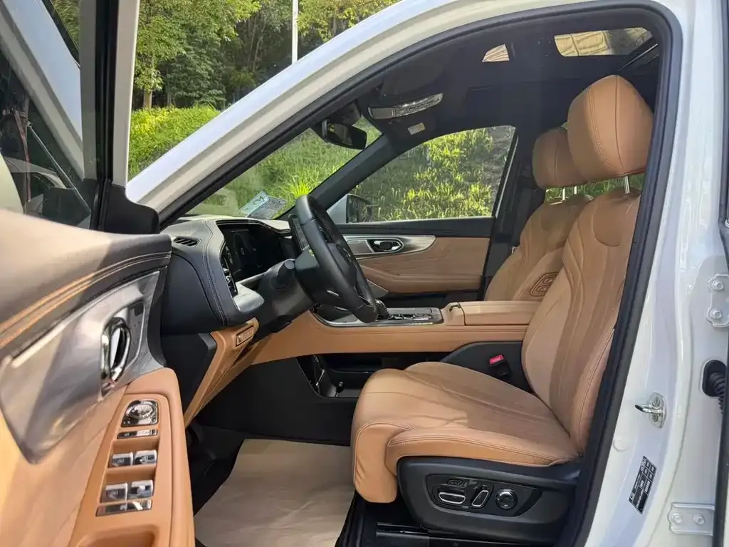 GAC Motor Trumpchi ES9 — фото 9