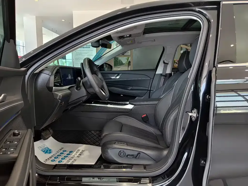 Volkswagen Passat — фото 10