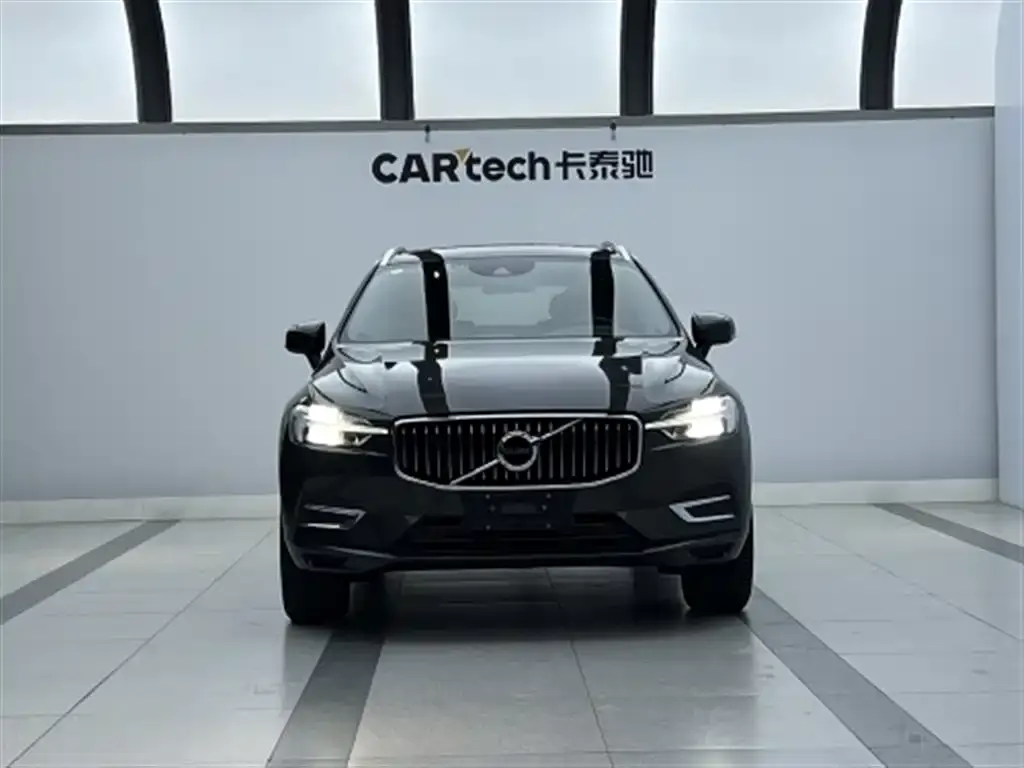 Volvo XC60 — фото 2