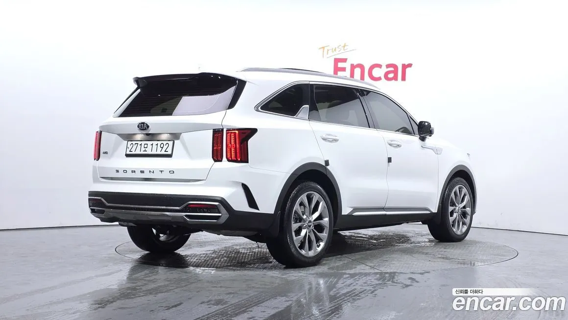 Kia Sorento — фото 10