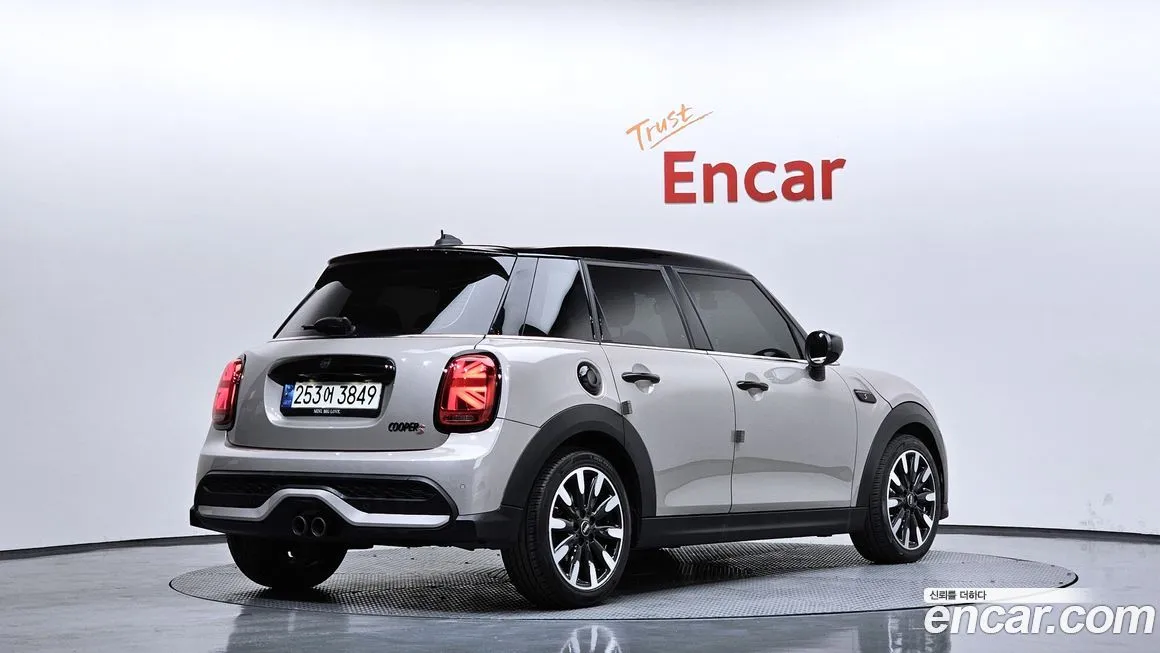 Mini Cooper 2022 из KR, фото 7