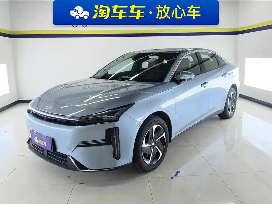 Geely Galaxy L6 — фото 1
