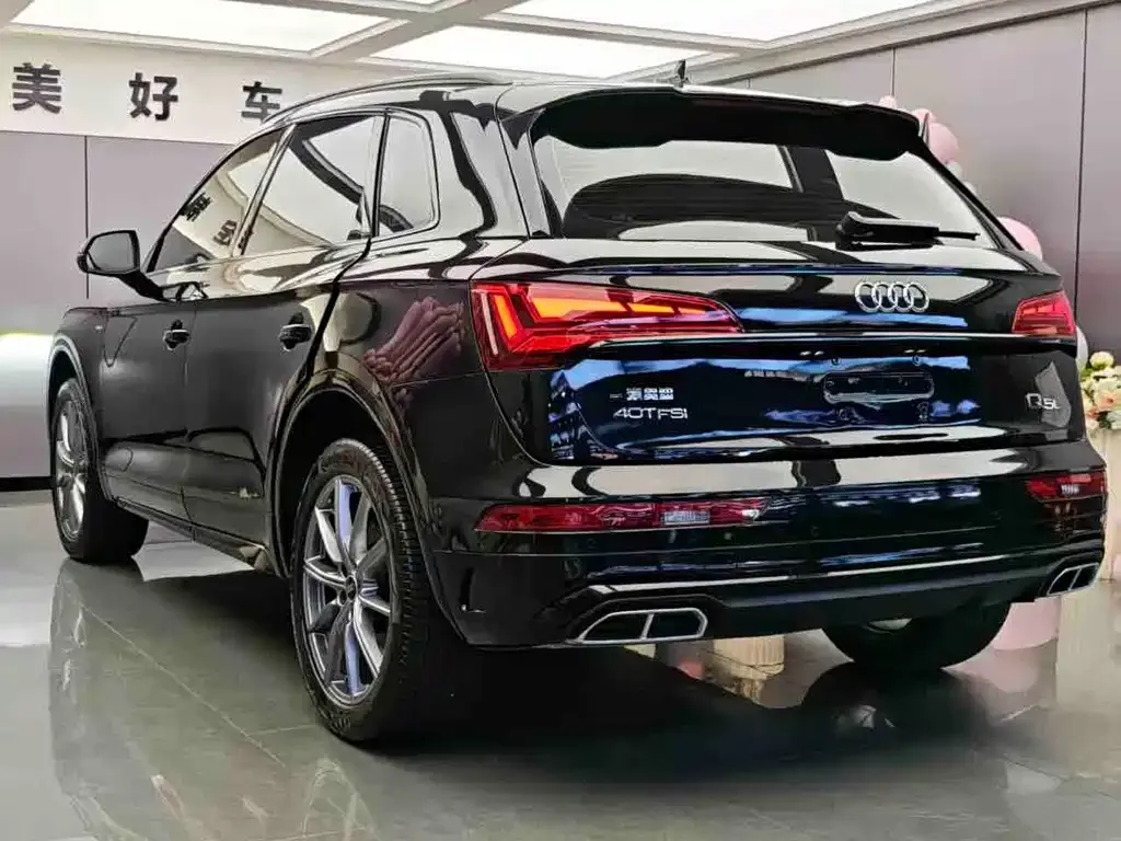Audi Q5L — фото 4
