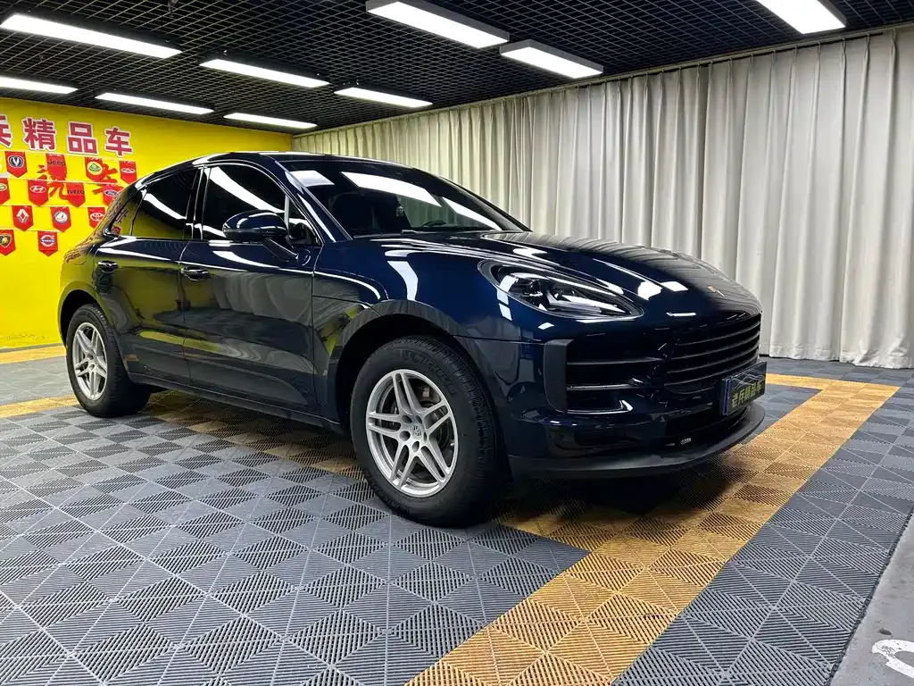 Porsche Macan — фото 9