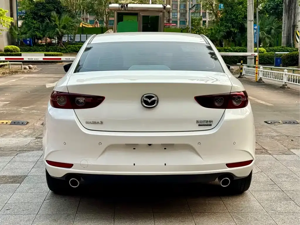 Mazda 3 Axela — фото 7