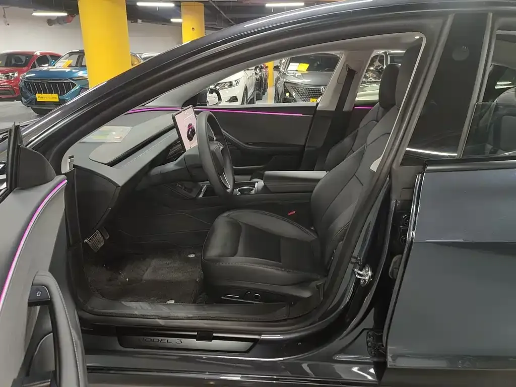 Tesla Model 3 — фото 3